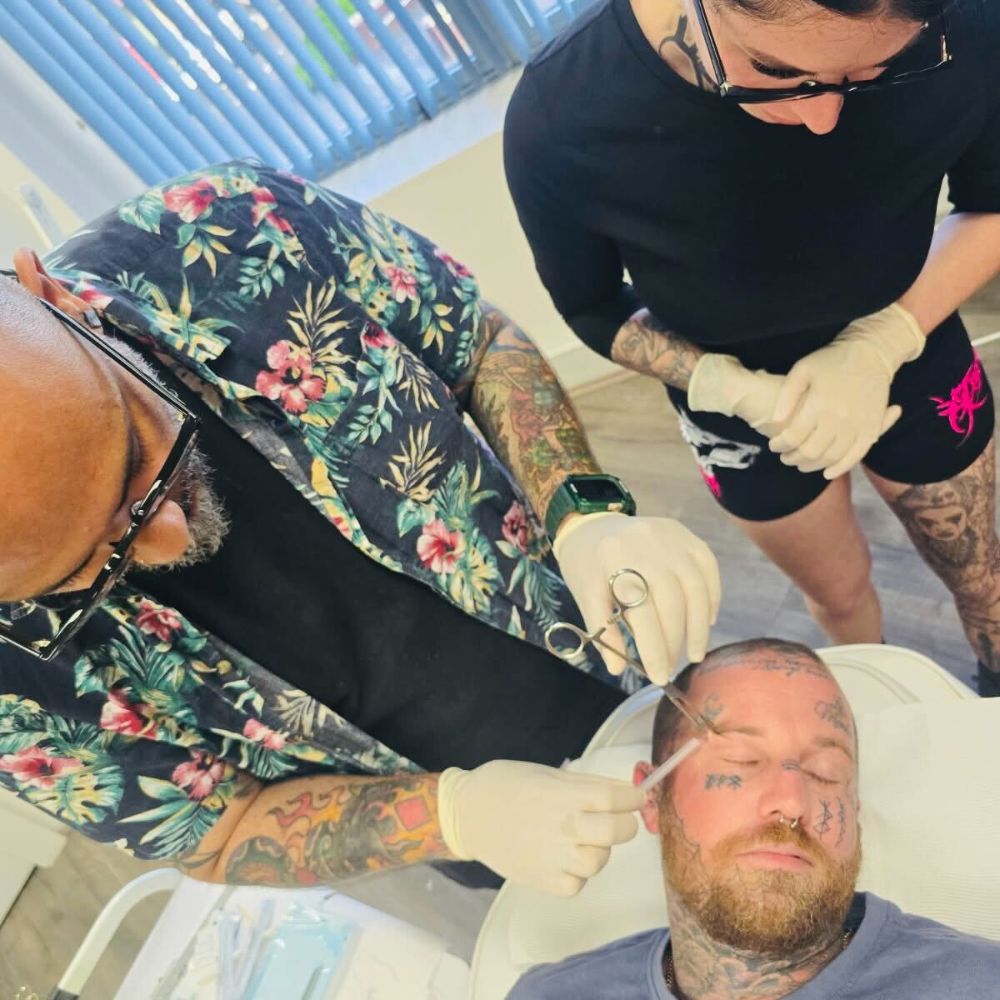 11035NAT Specialist Body Piercing