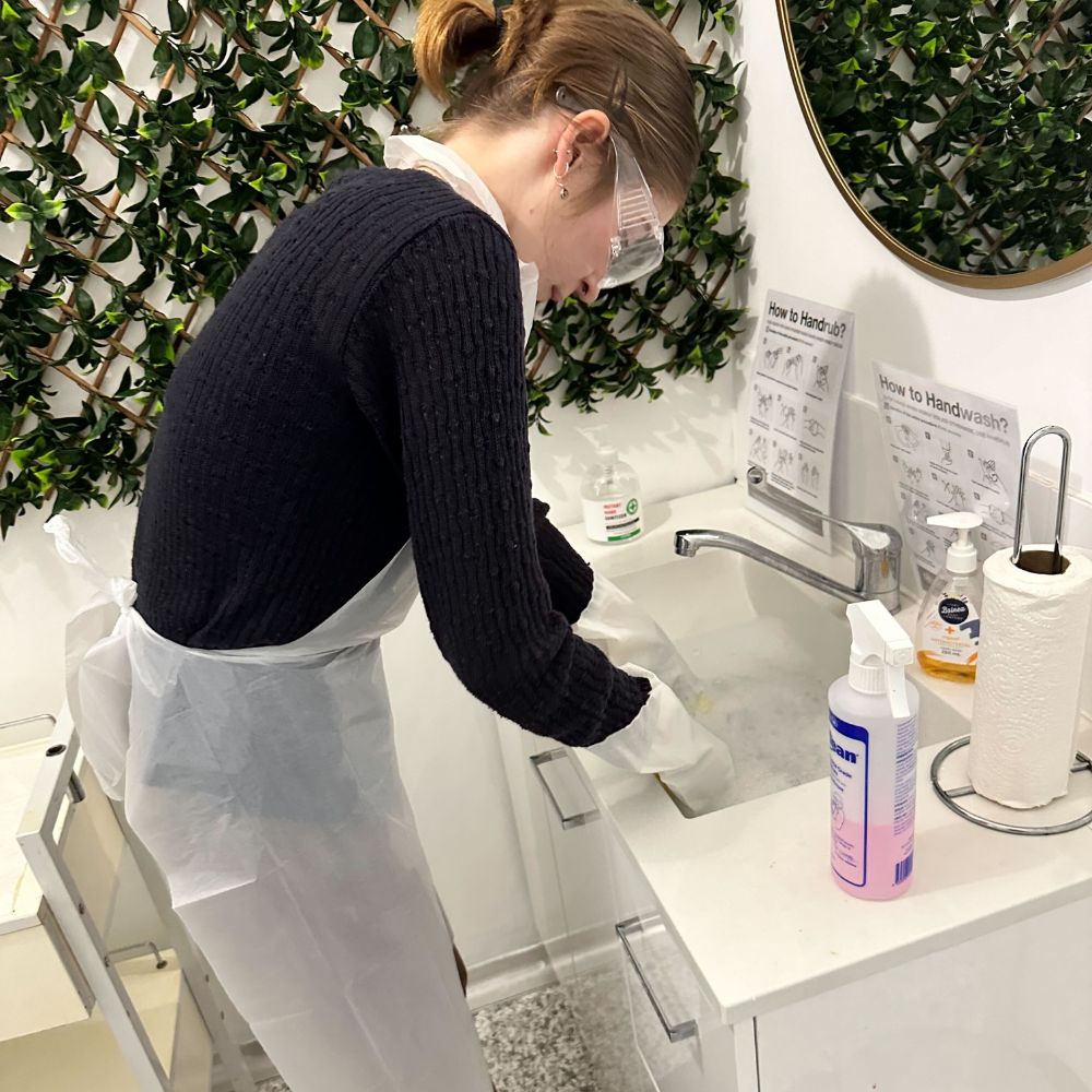 11035NAT Specialist Body Piercing